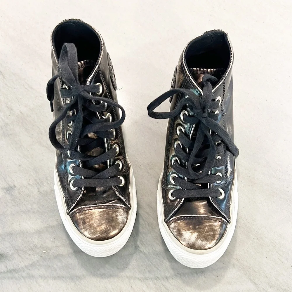 Chuck Taylor Lux Brush-Off Leather Wedge Sneakers Size 5 Gunmetal Bronze